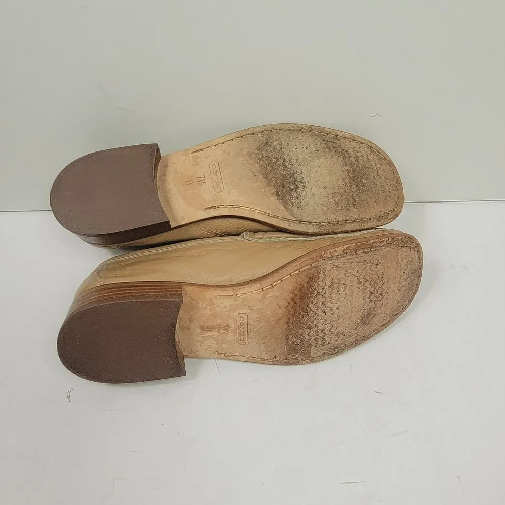 Vintage Coach Made in Italy Soft Beige Leather Loafer Flar  Size 7.5